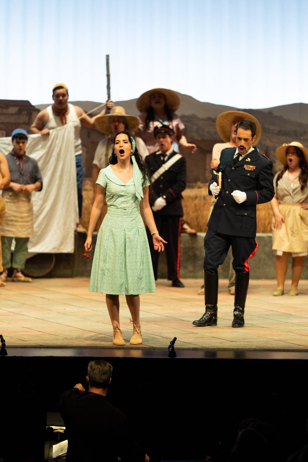 Estrena de la 39a temporada d`òpera, amb `L`Elisir d`amore` a la Faràndula - DAVID CHAO Estrena de la 39a temporada d`òpera, amb `L`Elisir d`amore` a la Faràndula