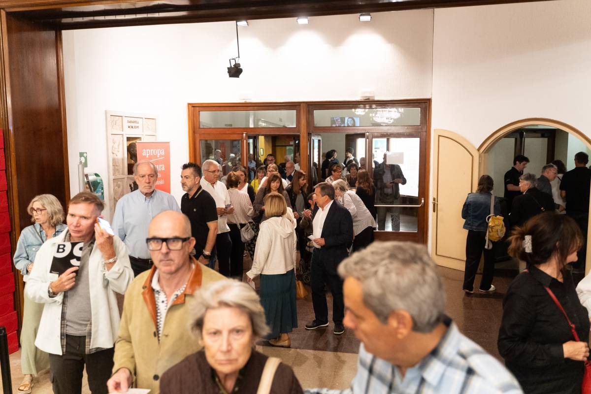 Estrena de la 39a temporada d`òpera, amb `L`Elisir d`amore` a la Faràndula - DAVID CHAO Estrena de la 39a temporada d`òpera, amb `L`Elisir d`amore` a la Faràndula