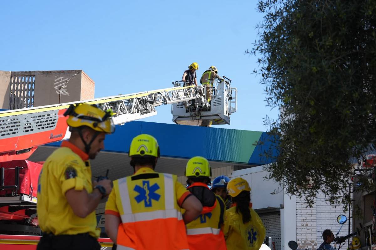 Incendi en una gasolinera de Sabadell