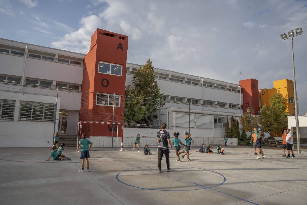 De la solidaritat francesa per les riuades a sis dècades d’Escola França