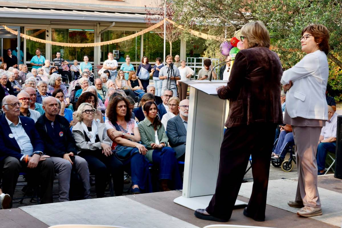 Sabadell Gent Gran celebra el seu 25è aniversari - Juanma Peláez Sabadell Gent Gran celebra el seu 25è aniversari