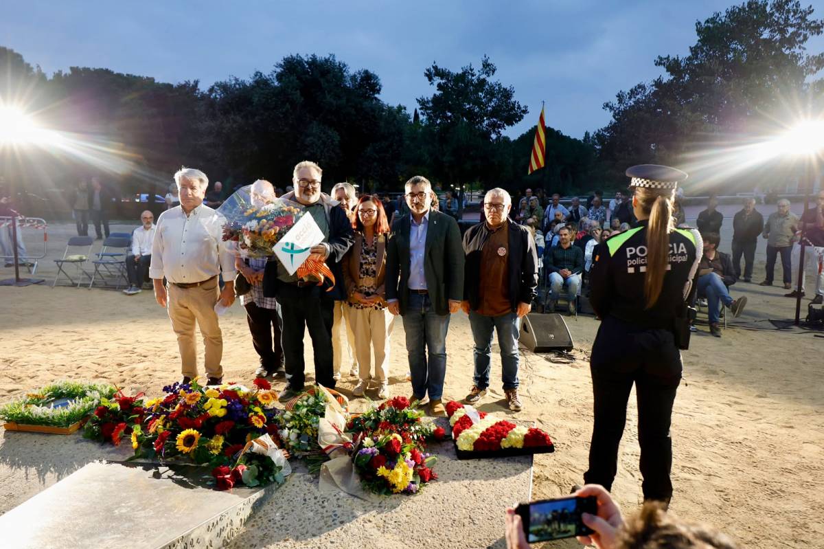 L'ofrena floral d'Acció per Sabadell - JUANMA PELÁEZ