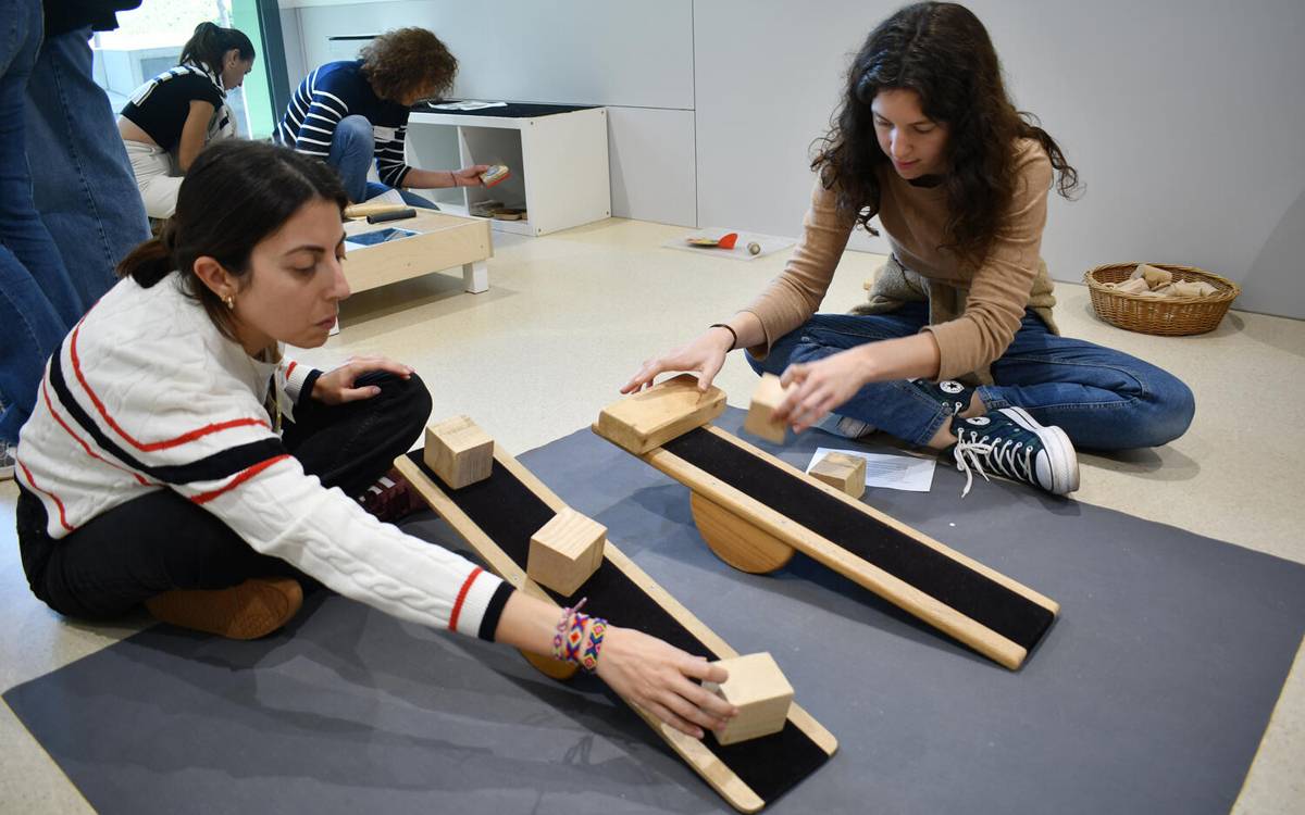 Manresa convoca els professionals de les escoles bressol a «De mestres a mestres»