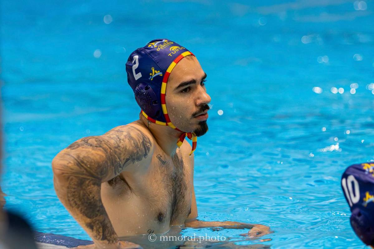 "Volem guanyar els italians com sigui": dos jugadors del CN Sabadell, al primer torneig internacional de Waterpolo Ability