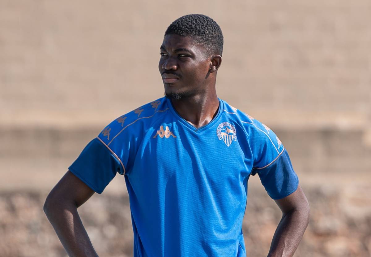 Owusu es podria estrenar com a arlequinat - CES Owusu es podria estrenar com a arlequinat