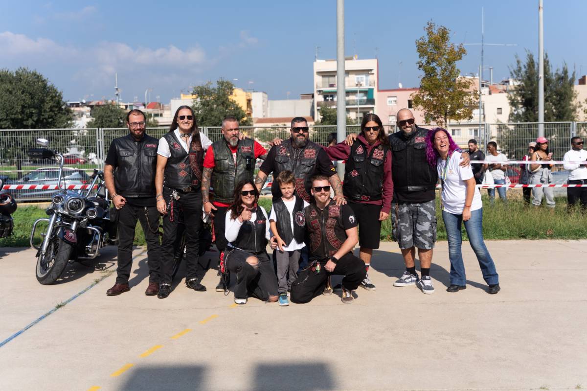 El Nil acompanyat d`un grup de motoristes de REDRUM SPAIN - DAVID CHAO El Nil acompanyat d`un grup de motoristes de REDRUM SPAIN