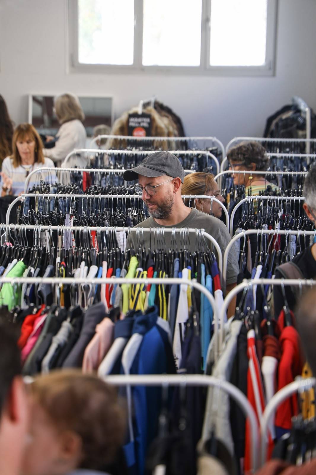 La primera edició del Market Vintage ecosocial de Sabadell - VÍCTOR CASTILLO La primera edició del Market Vintage ecosocial de Sabadell