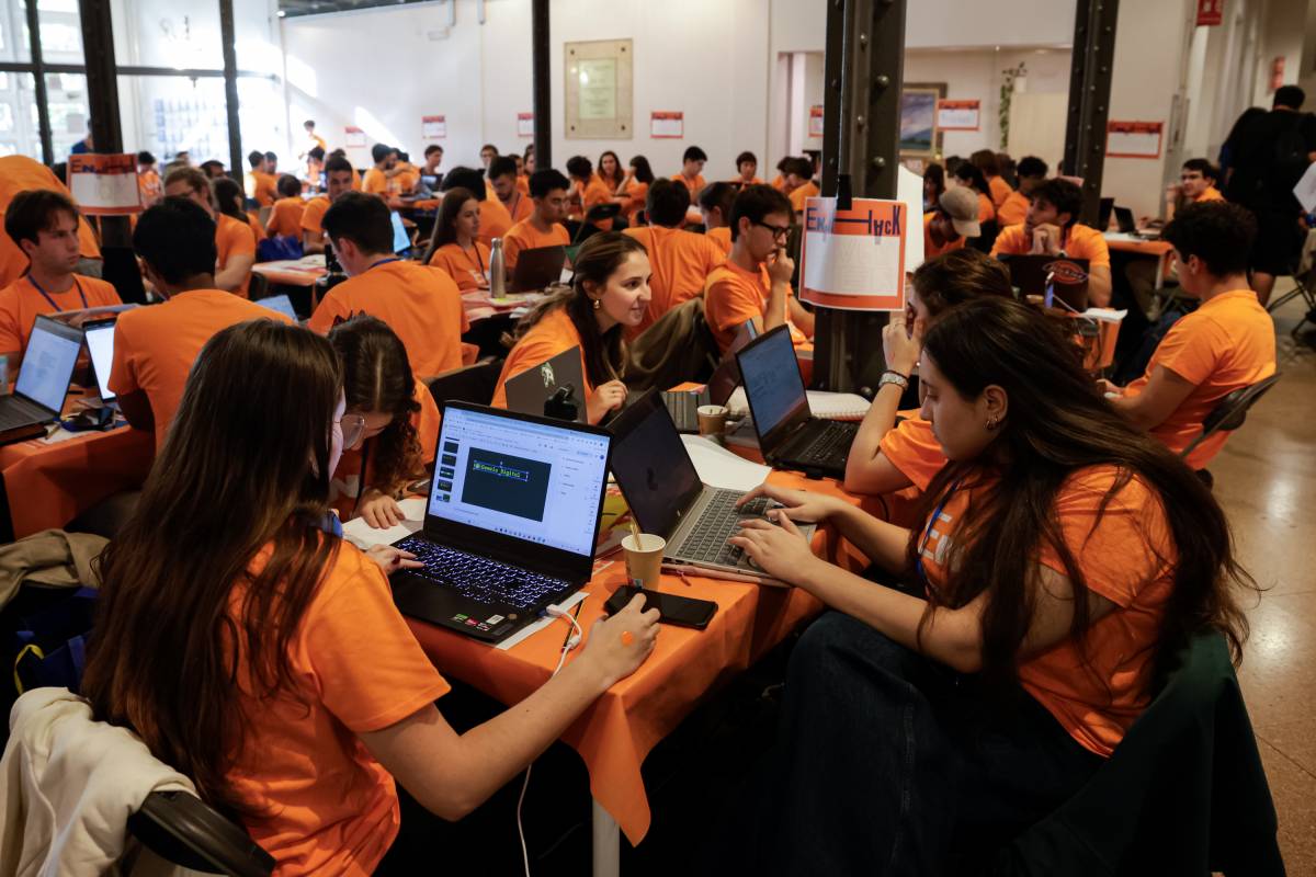 El talent d'enginyeria es reuneix a l'ESEIAAT en una nova edició de l'EngiHack: 
