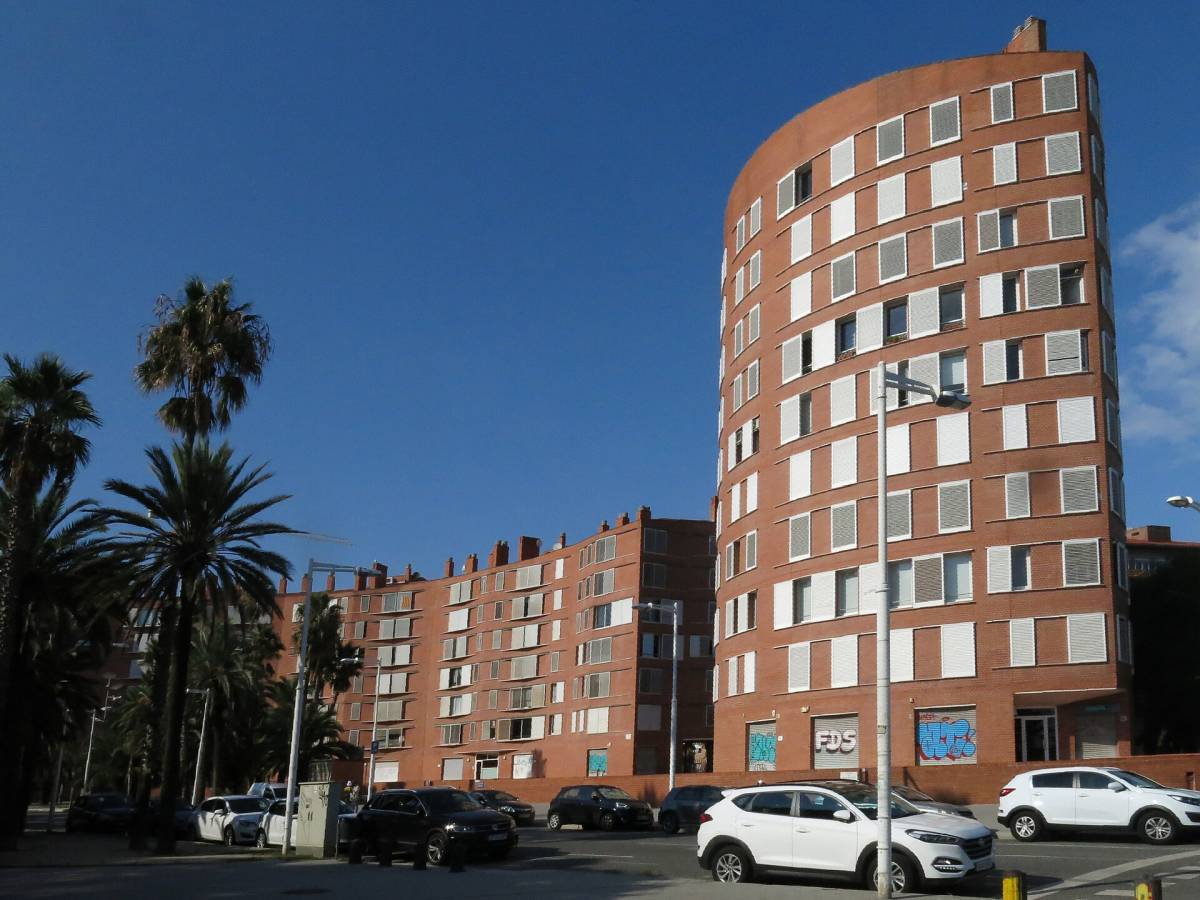 Detinguts dos homes per una presumpta agressió sexual a una dona sense llar a Barcelona