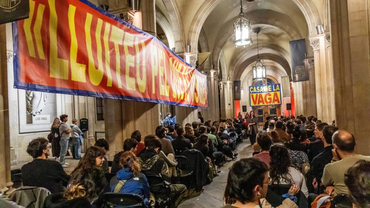 Què és «La Casa de la Vaga», l'espai «ocupat» a l'edifici històric de la UB per escalfar l'11-N?