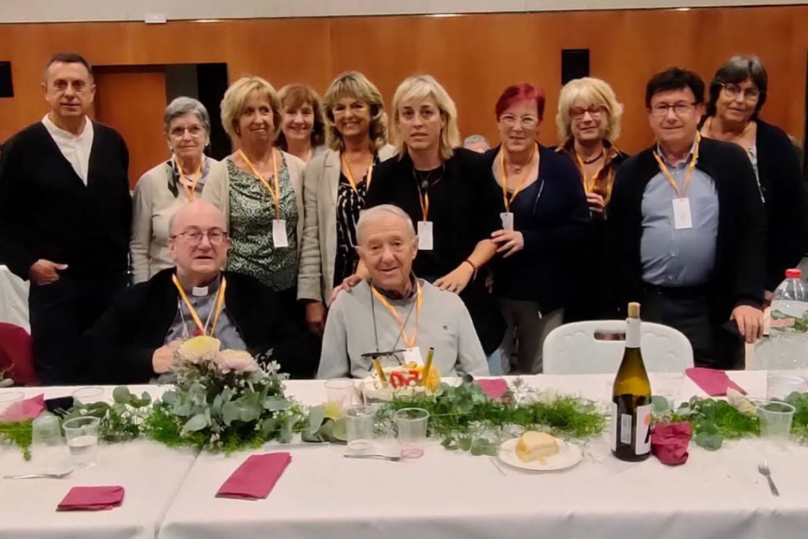 Cinquanta anys de vida, fe i comunitat: Llobera ret un emotiu homenatge a mossèn Lluís Prat