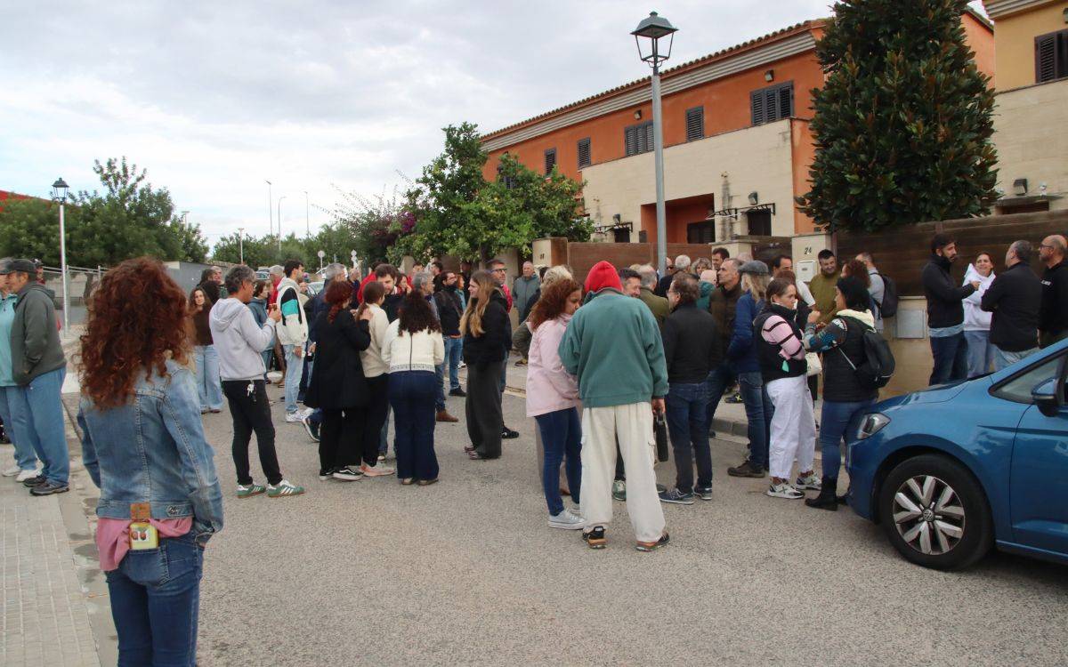 Aturen el desnonament de la germana de Lluís Gavaldà a la Riera de Gaià