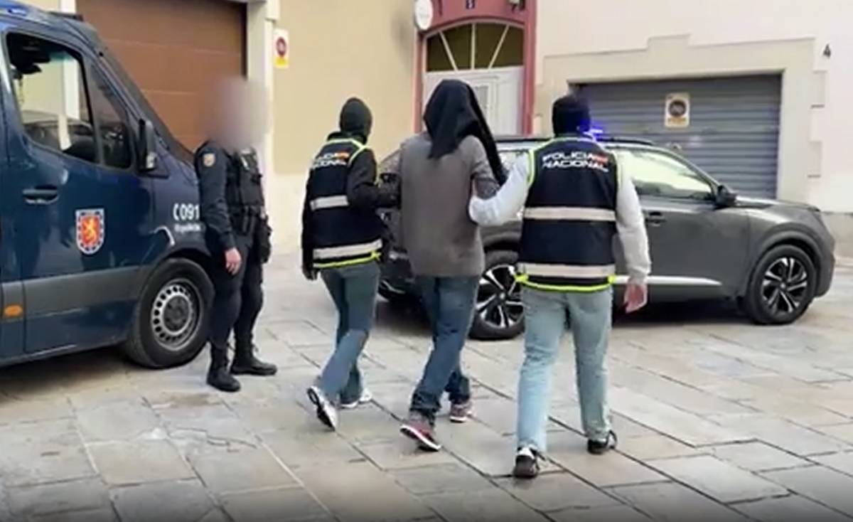 Detenen dos presumptes terroristes en procés de radicalització a Barcelona i Tarragona