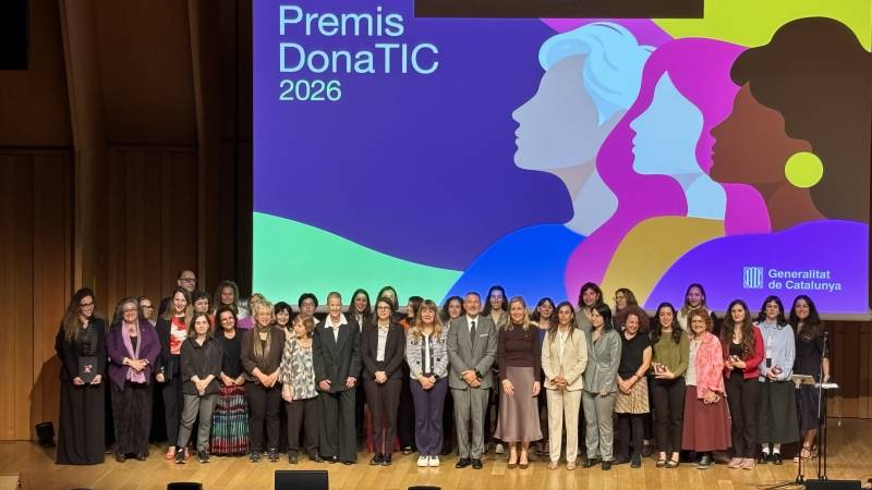 Foto de família de totes les premiades  - Cdida