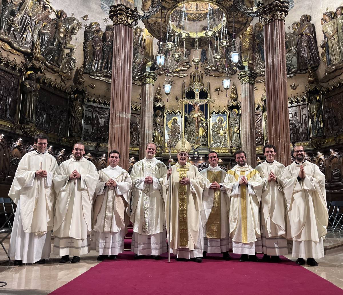 La diòcesi de Terrassa incorpora vuit nous sacerdots ordenats al Sant Esperit