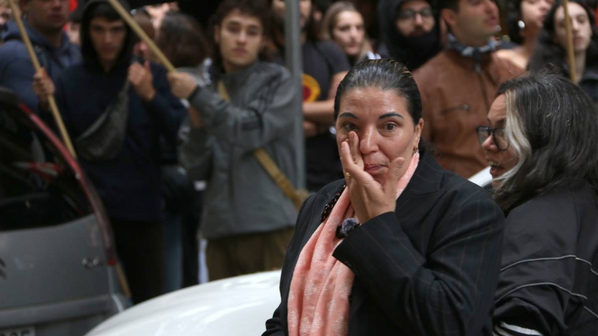 Desnonen una dona que fa tres anys que té aprovat un pis social i encara està en llista d'espera
