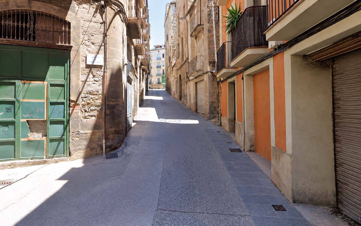 Manresa buixardarà el carrer Vallfonollosa per reduir el risc de relliscades dels vianants