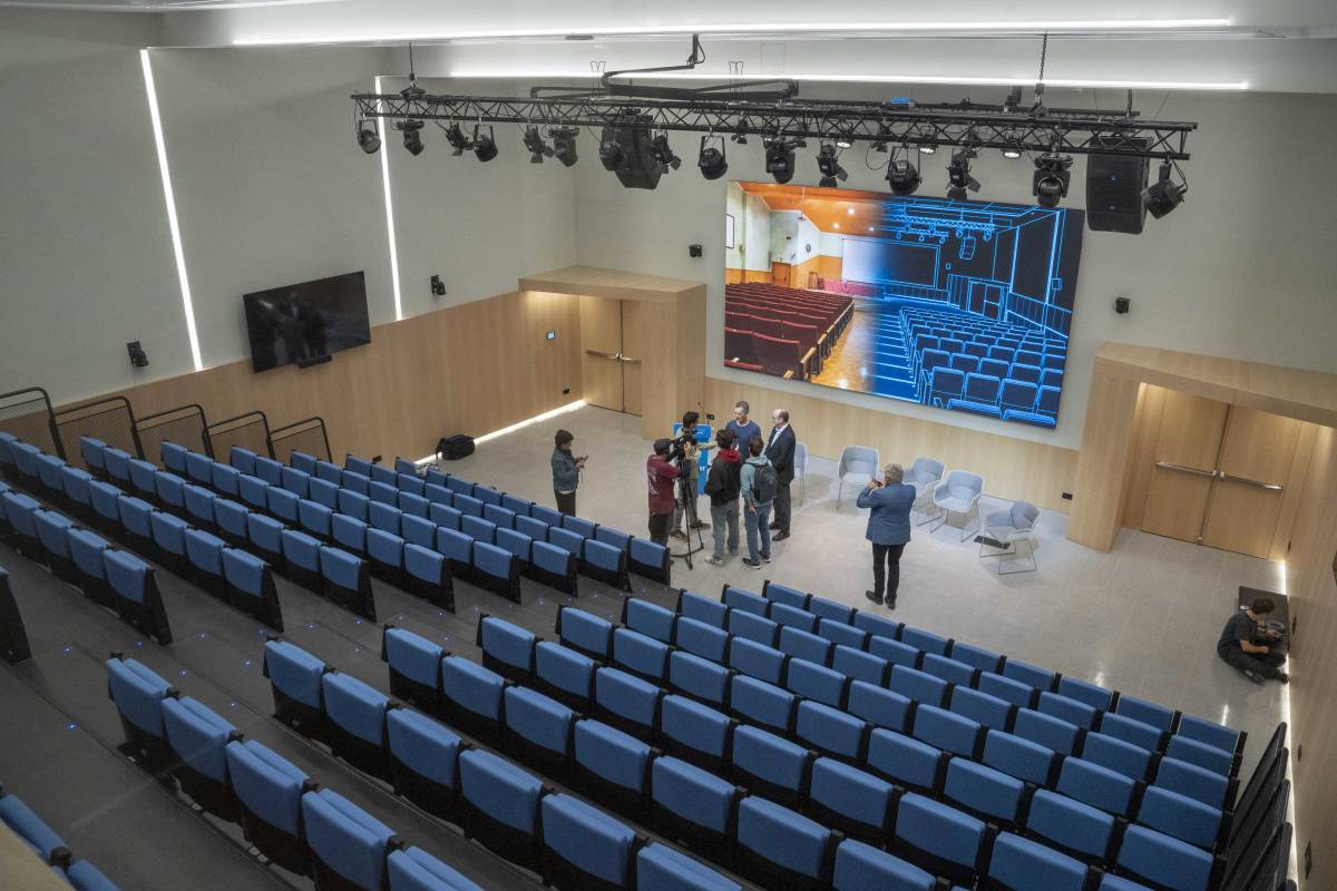 L’Eseiaat estrena una sala polivalent d’última generació: 