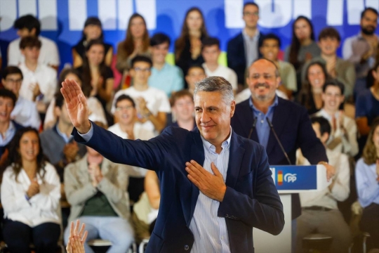 Albiol intenta apagar el foc per l'atac del PP al català a l'escola: «Cada dia es parla menys»
