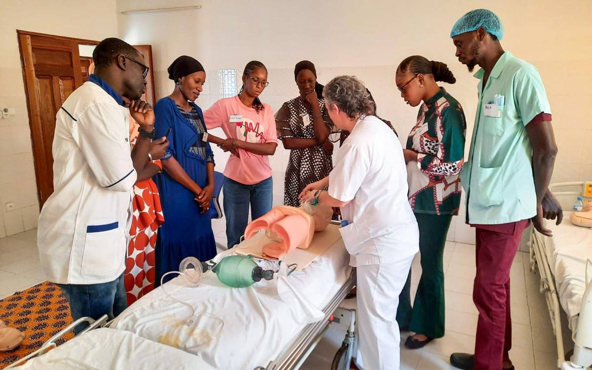 El Clam premia el Grup de Cooperació d'Althaia pel seu suport a un hospital del Senegal