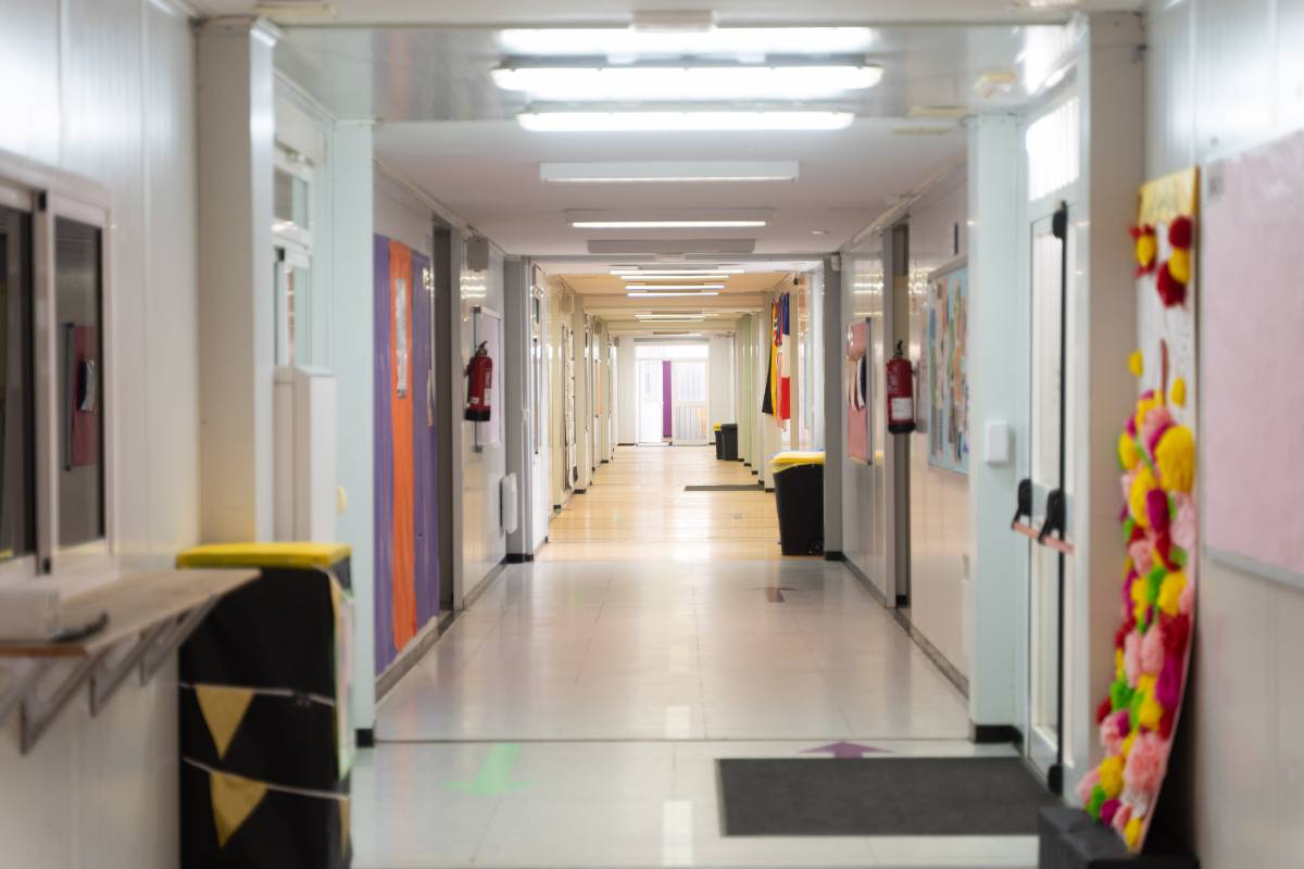 Un passadís de l`institut Arraona