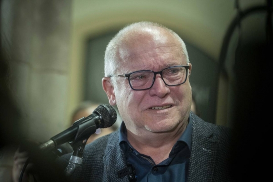Lluís Puig torna al Parlament després de nou anys a l'exili 