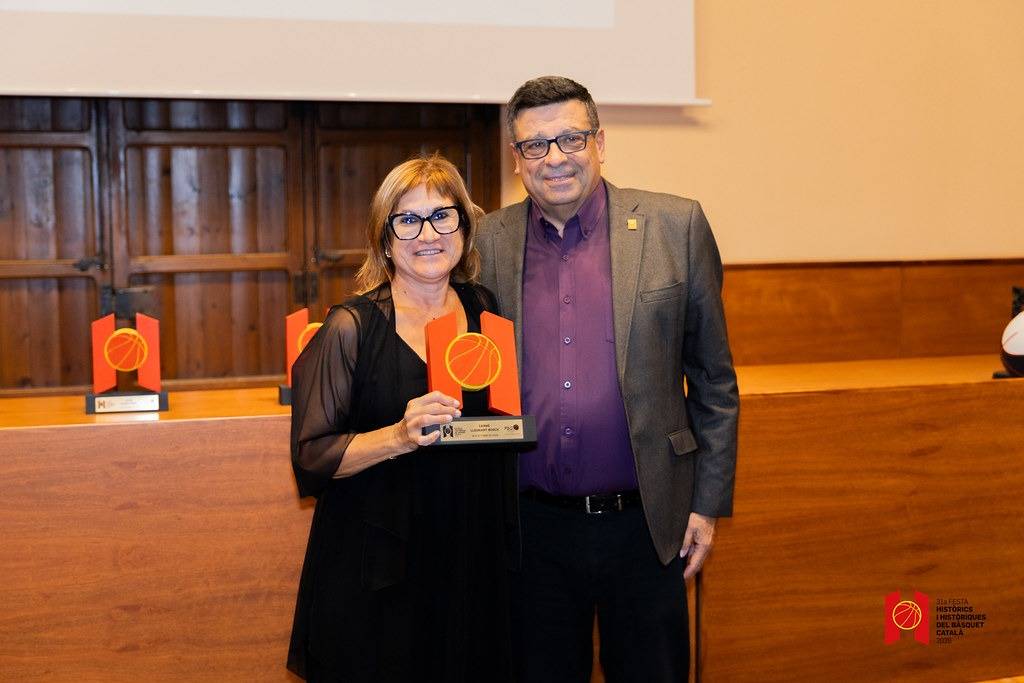 La sabadellenca Carme Lleonart, guardonada per la seva trajectòria al món del bàsquet formatiu