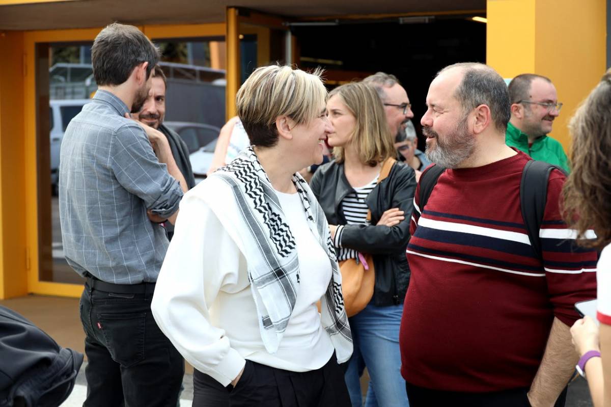 Ada Colau i Joan Mena, en una fotografia d'arxiu - Cedida