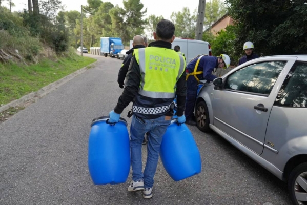 Detingut un home a Can Parellada per cultivar marihuana: amagava més de 500 plantes al seu xalet