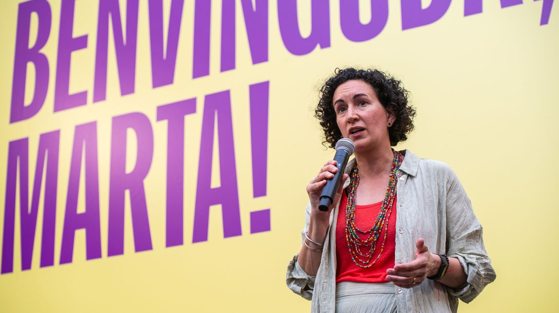 Retiren la fotografia de Marta Rovira de la plaça Major de Vic