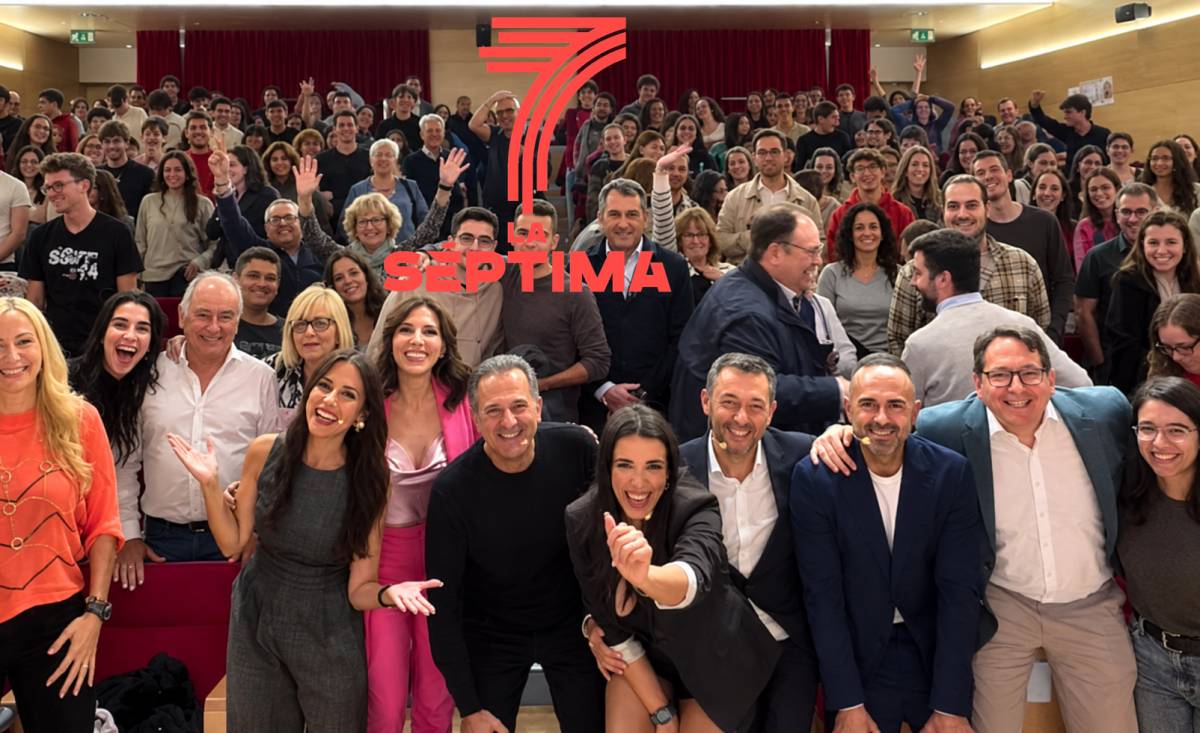 La Séptima es presenta a Catalunya: «És un moment històric, ens disparen per terra, mar i aire»