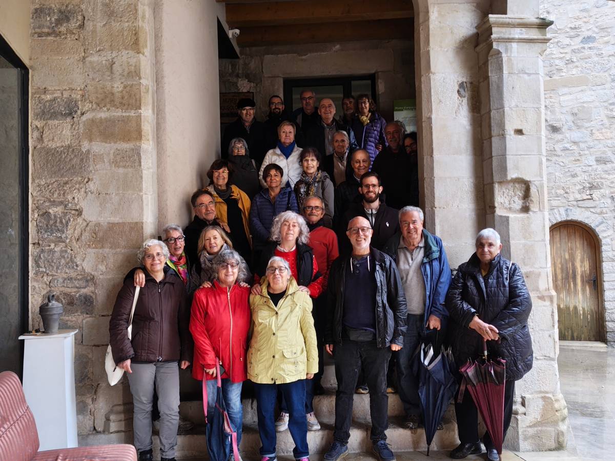 El Centre d'Estudis Lacetans visita el jaciment dels Estinclells