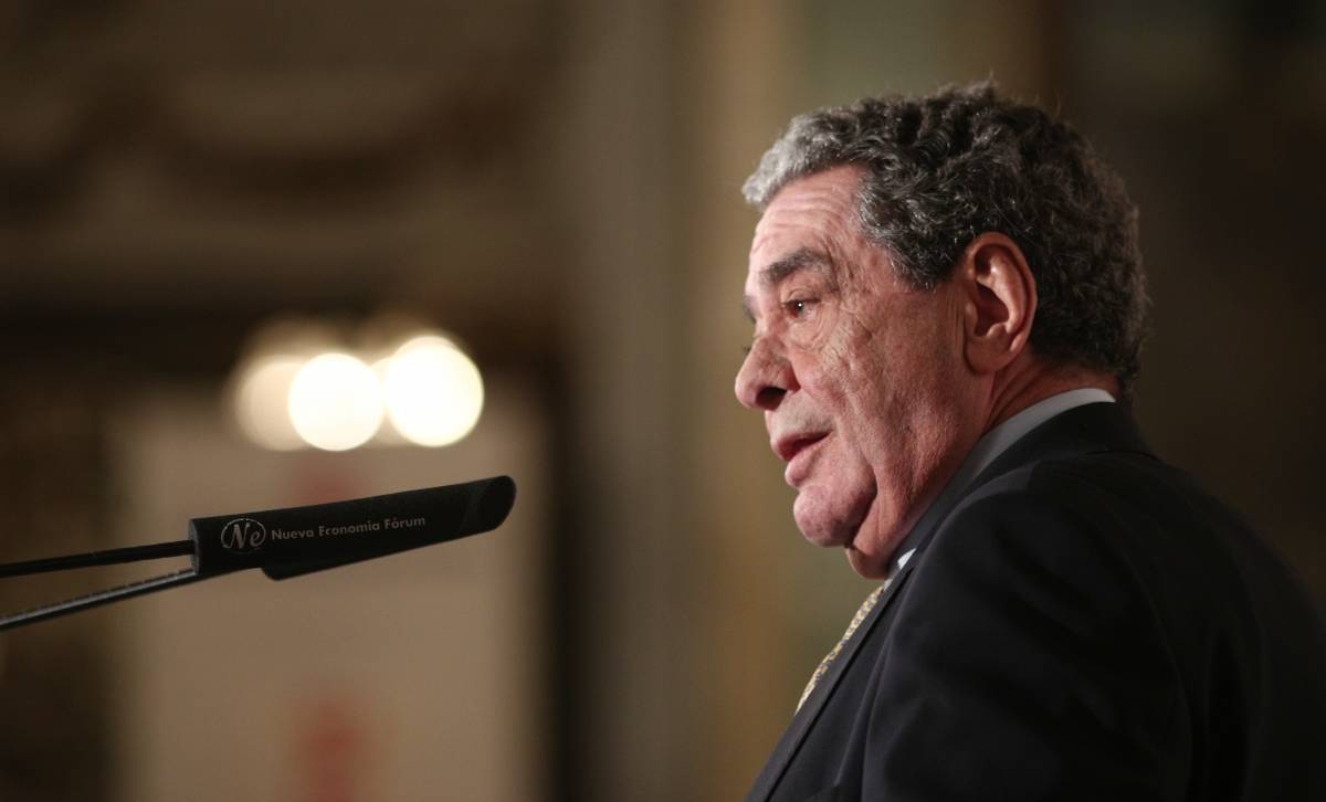 Mor Augusto Delkáder, periodista fundador d’«El País» i president de la Cadena SER