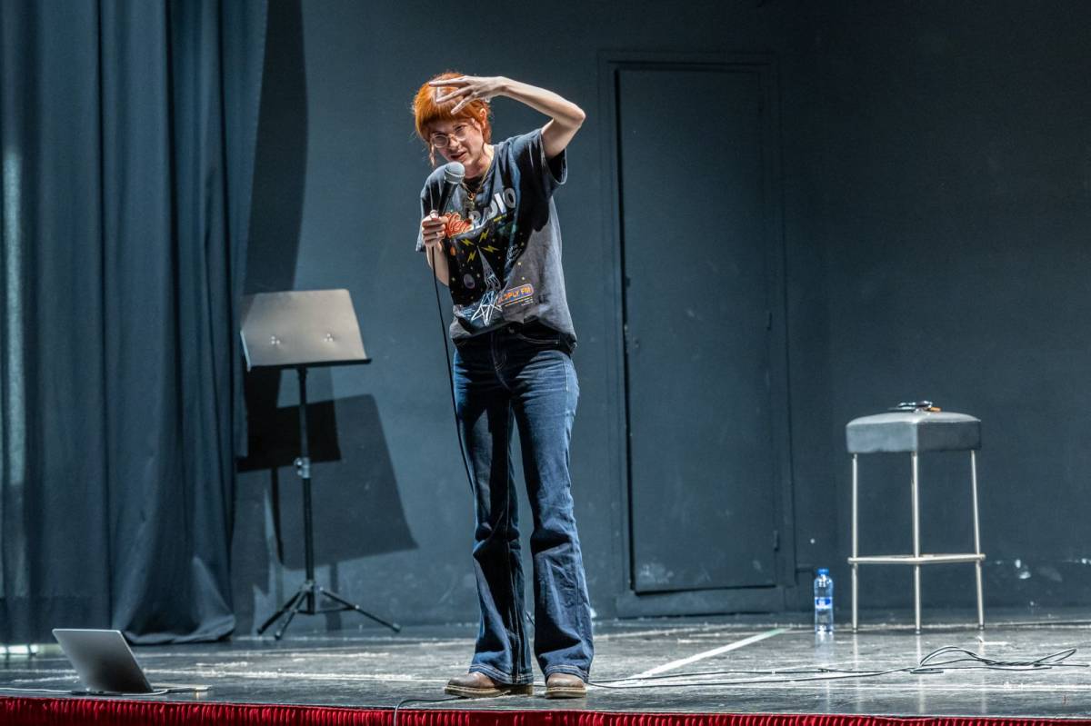 Charlie Pee converteix els pensaments més incòmodes en motiu de rialla