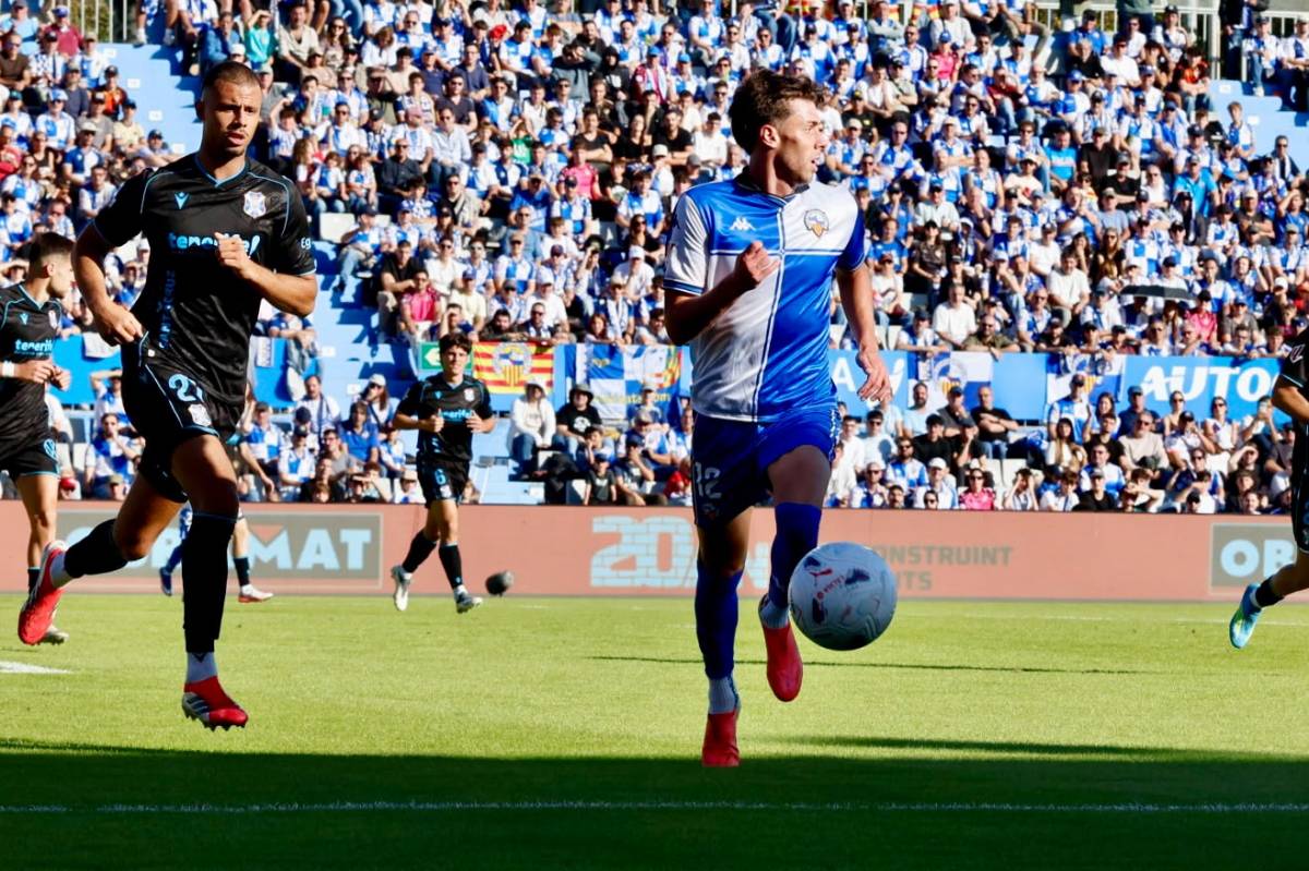 Gastón Valles ha tornat a l`onze inicial - Juanma Peláez Gastón Valles ha tornat a l`onze inicial