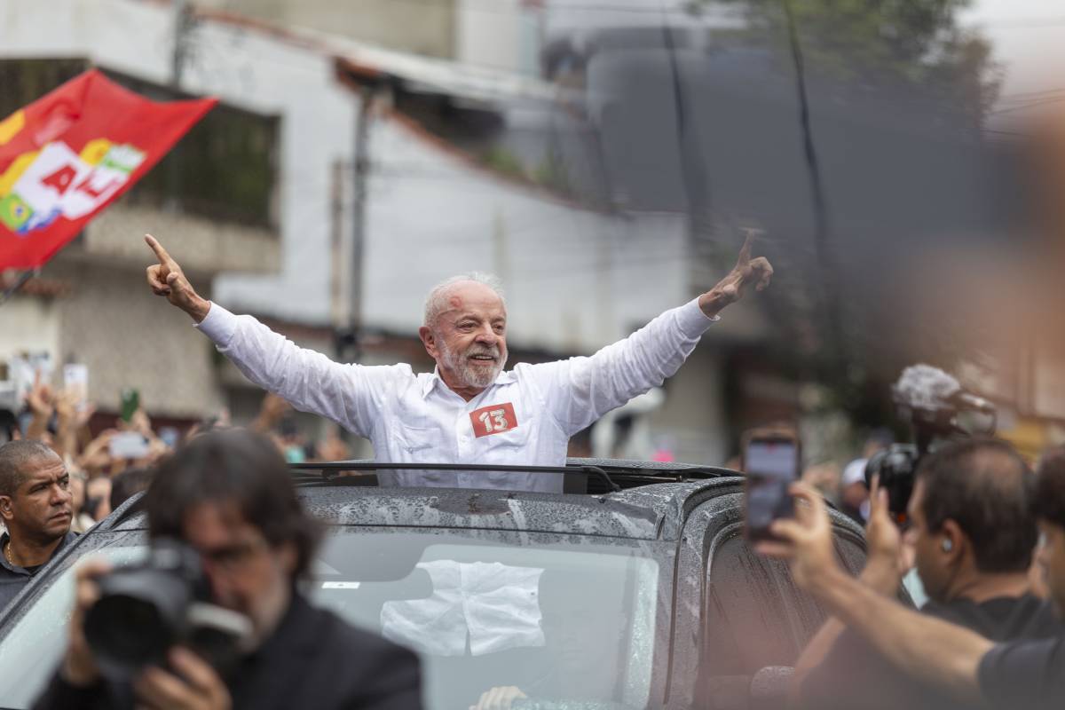 Lula da Silva remunta contra Flávio Bolsonaro i governarà el Brasil per quarta vegada