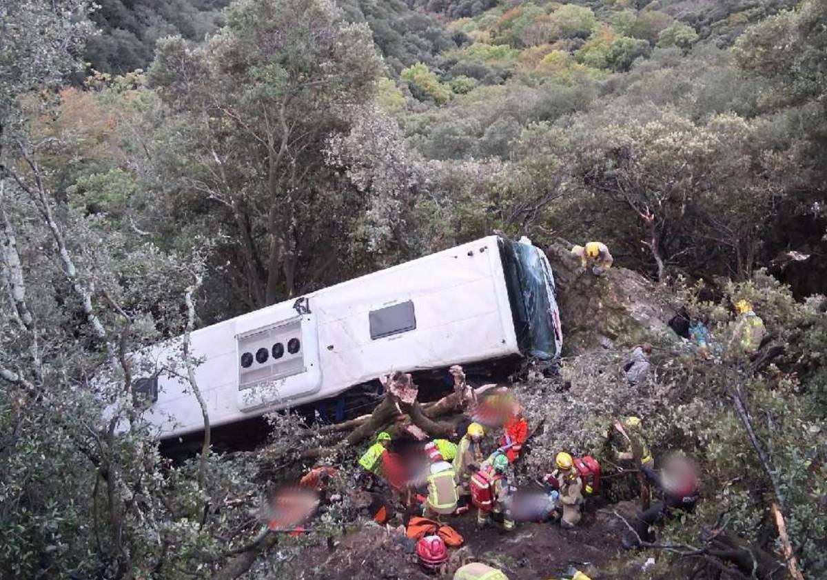Balanç de l'accident de bus al Montseny: caiguda de 20 metres i 41 ferits de gravetat