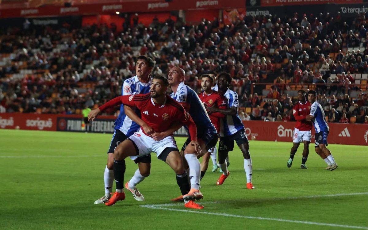 El Nàstic suma la segona victòria consecutiva contra l'Hércules (4-2) i ja mira cap amunt