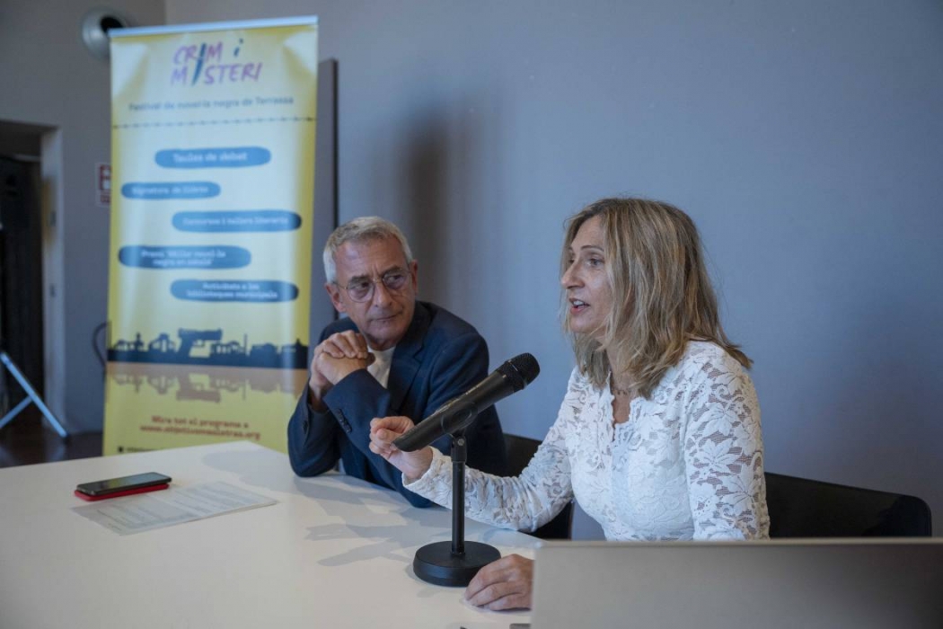 Més pistes sobre l'assassinat de teatre a la Plaça Vella: 