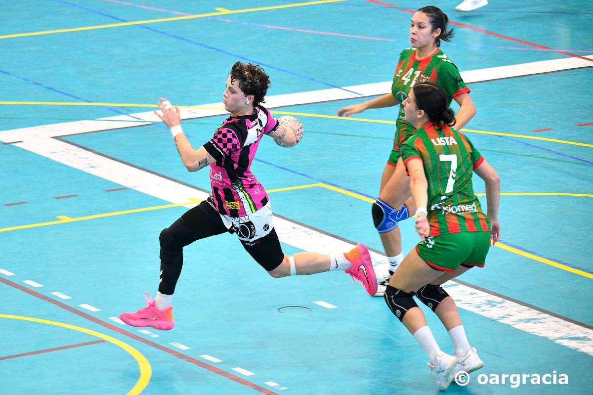 Primer triomf de la temporada per a l'OAR Gràcia femení a Plata