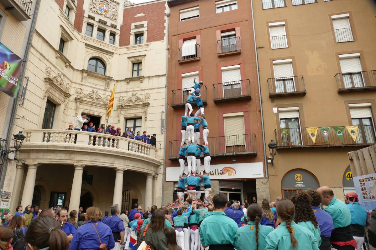 Els Castellers de Terrassa consoliden els castells de set a Berga amb la mirada posada en la seva Diada