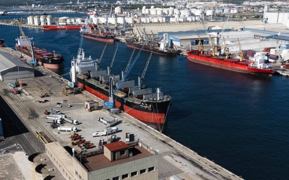 El Port de Tarragona signa el millor setembre des de 2017 i frega els 23 milions de tones des de principi d'any