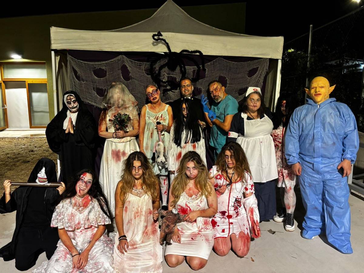 El Roc Blanc es prepara per a una nit de terror de pel·lícula: ensurts i 100 quilos de caramels