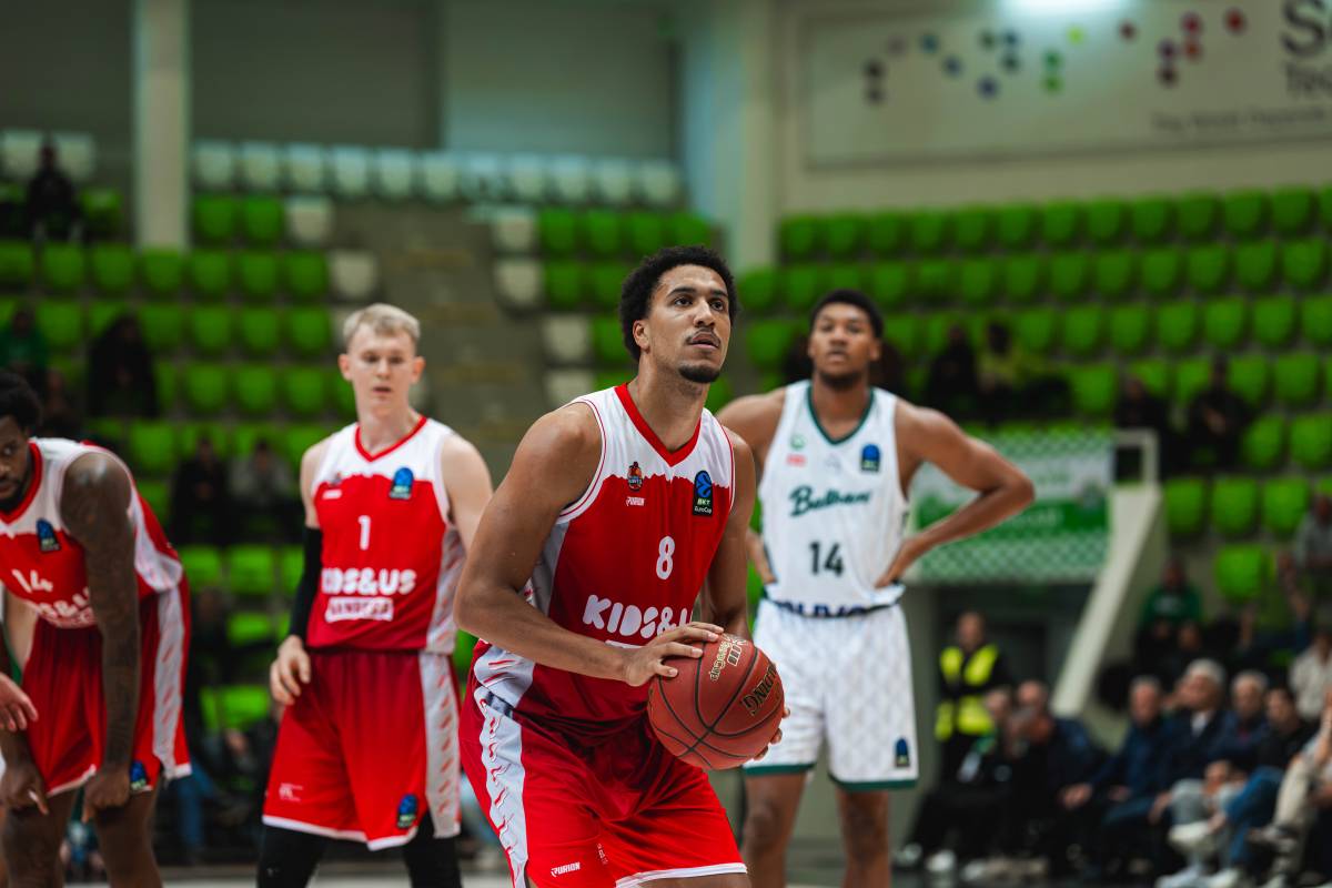 L’Eurocup actua com a medicina per al Kids&Us Manresa (65-76)