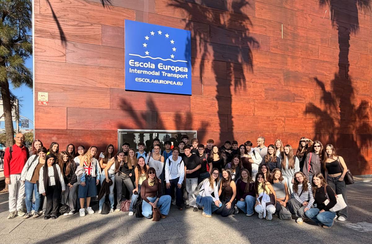 Sortida a Barcelona de l`institut Francesc Ribalta - Sortida a Barcelona de l`institut Francesc Ribalta