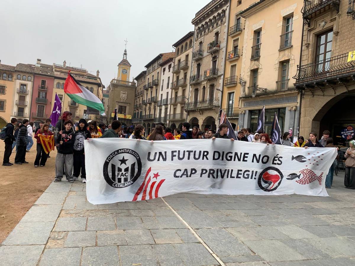 Els estudiants es manifesten a Vic