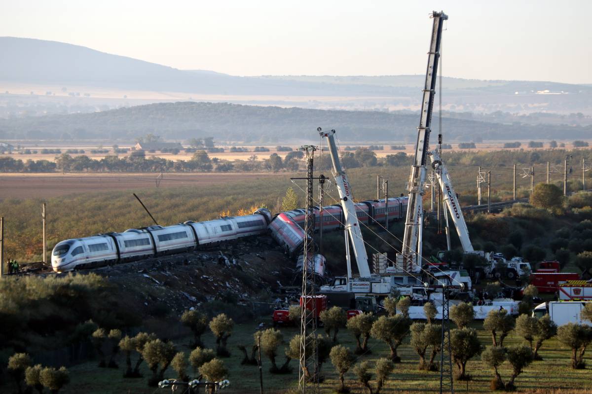 Pugen a 69 els morts a l'accident de tren de Toledo