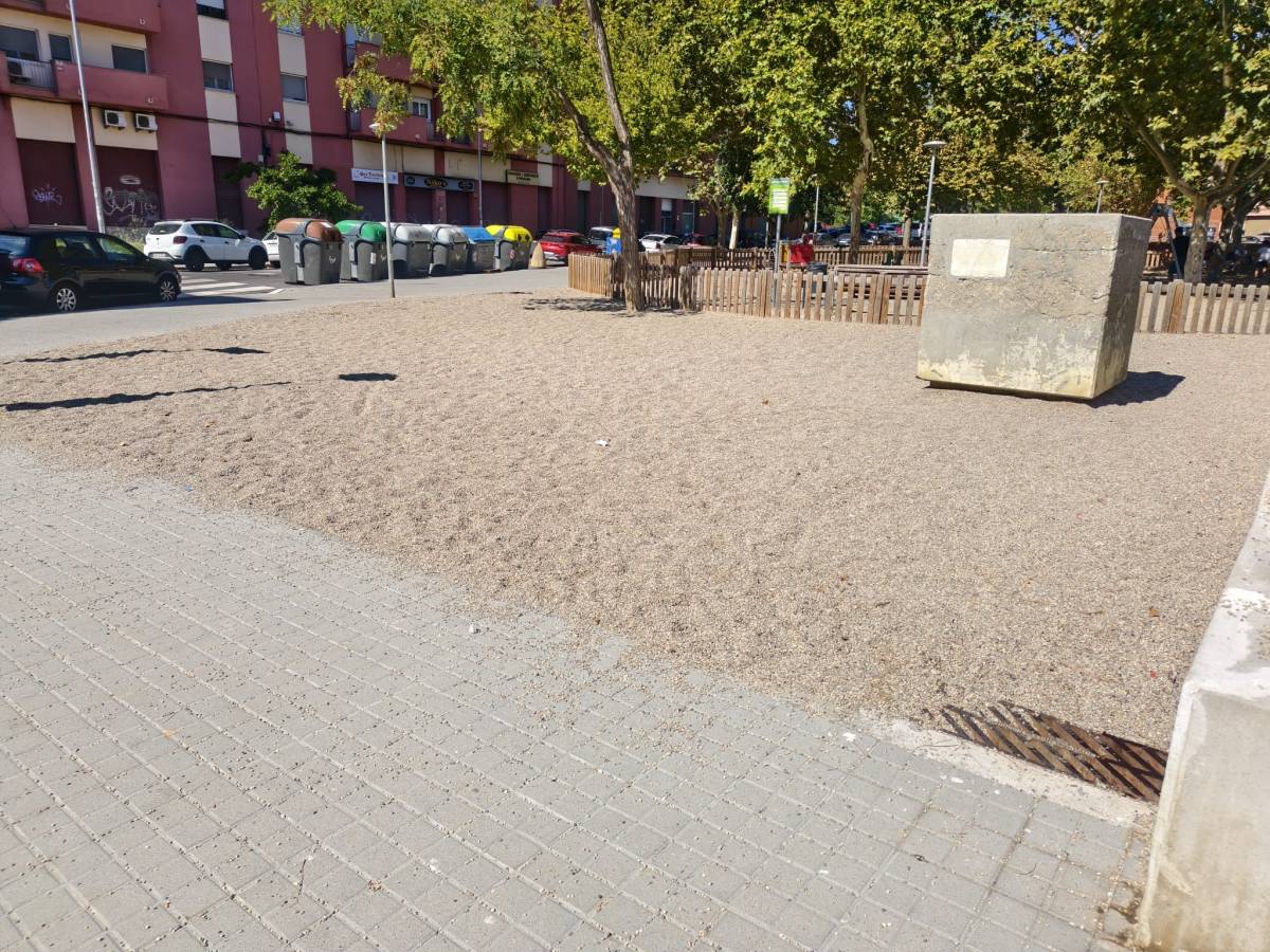 “La graveta acaba a les sabates dels veïns”