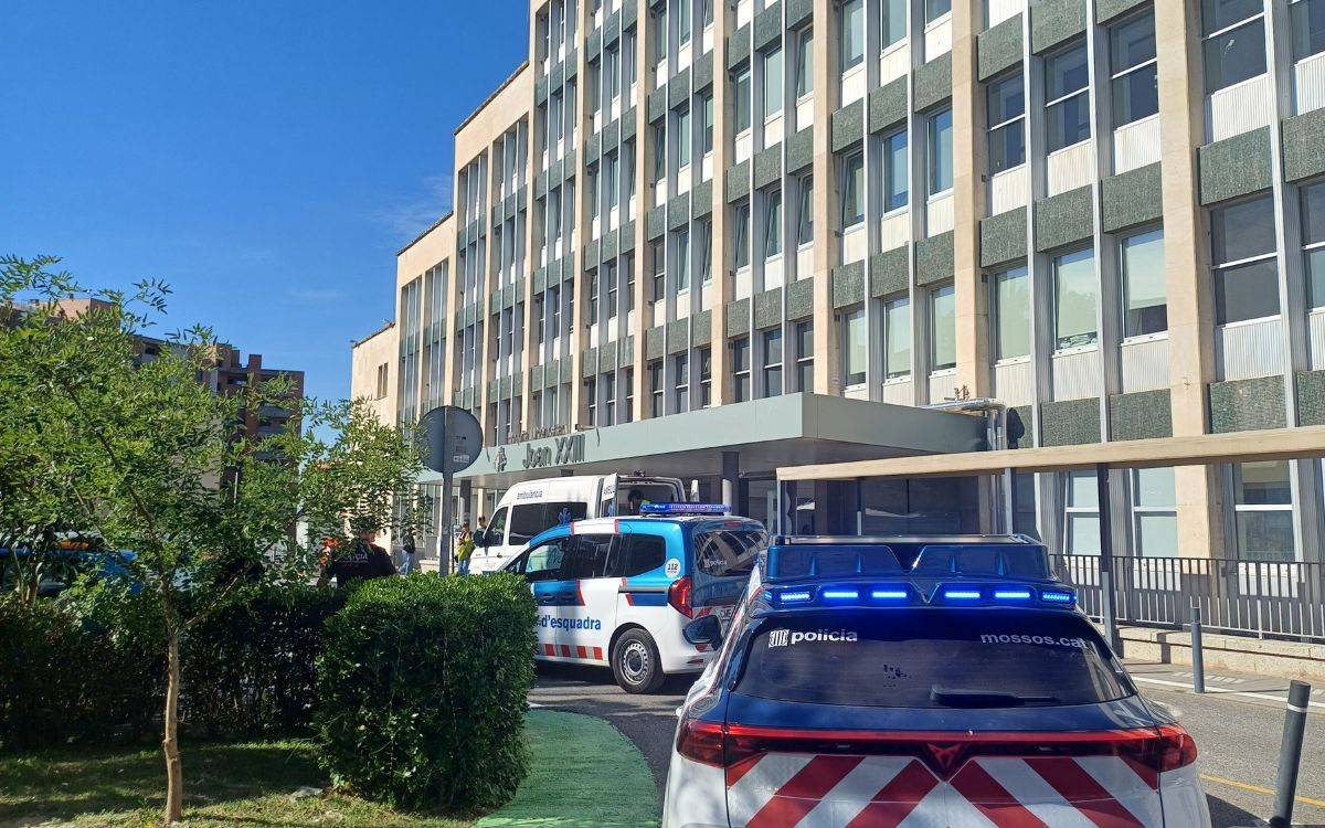 L'home tirotejat a l'Hospital Joan XXIII estava acompanyat per la seva dona en el moment dels fets