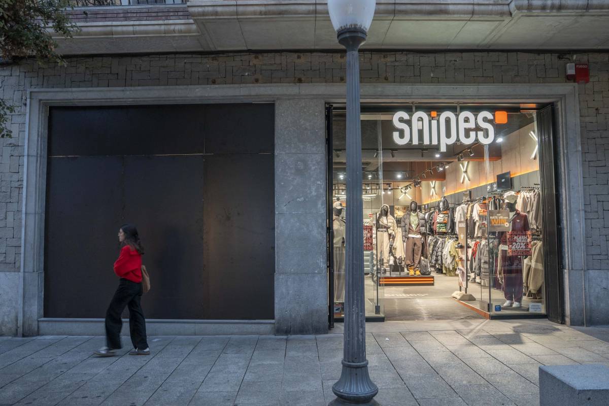 Nervis entre els comerciants davant la possible onada de saquejos: 